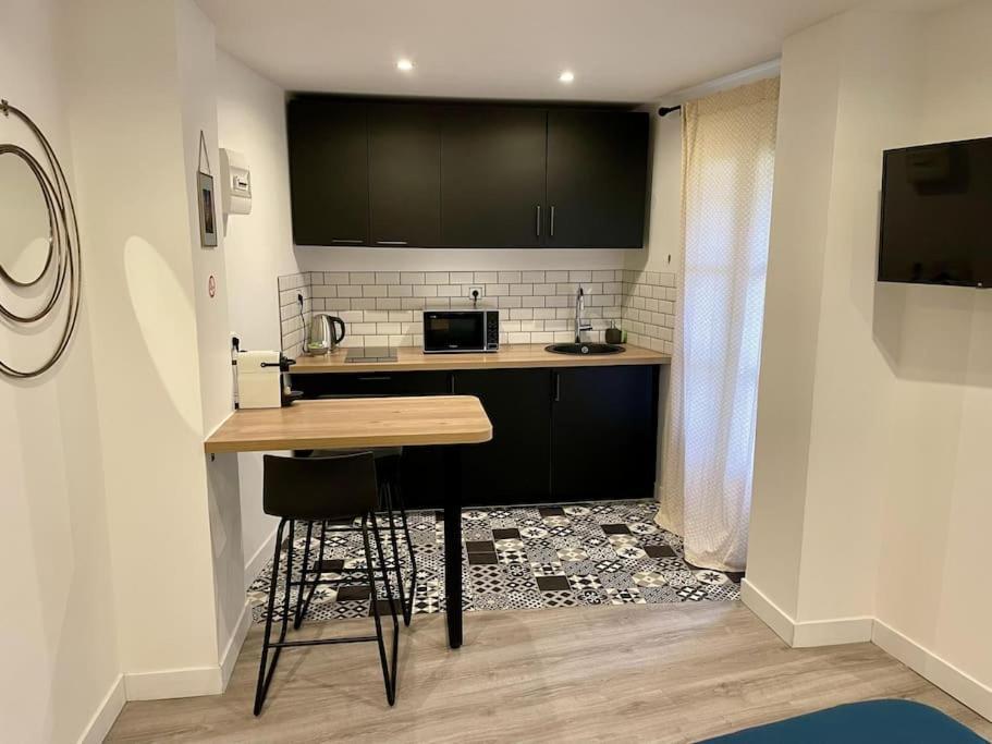 Le Moulin 2 - Appartement Arenes Romaines- Beziers Gare - Wifi- Tv Connecte Eksteriør billede